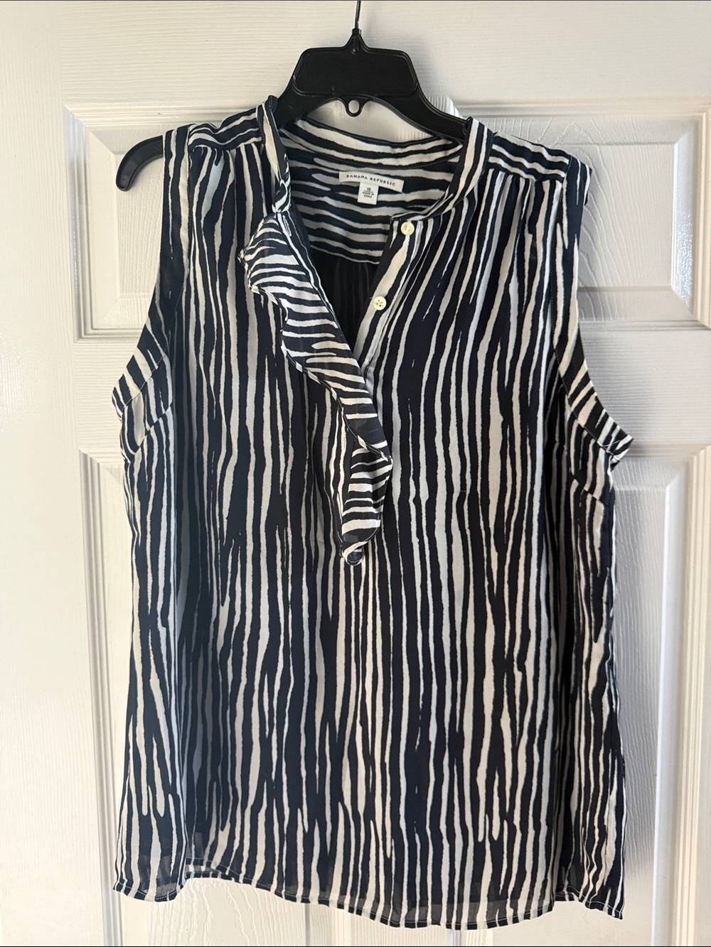 Banana Republic Navy and White Sleeveless V-Neck Stripe Top